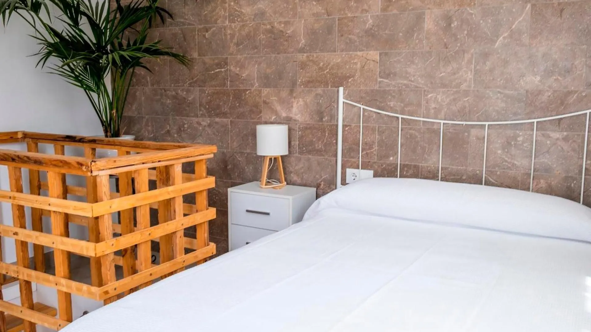 Estudio Duplex Para Familias Y Parejas كونيل ذي لا فرونتيرا شقة